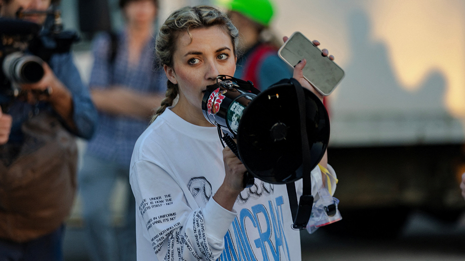 dhs-rips-‘dishonest,-desperate’-gen-z-candidate-who-raged-against-kristi-noem’s-‘crimes’-at-anti-ice-protest