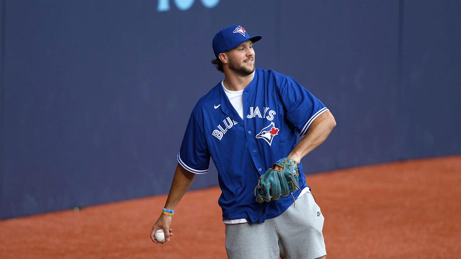 bills-face-backlash-after-wishing-luck-to-‘good-friends’-blue-jays-over-yankees-in-mlb-postseason