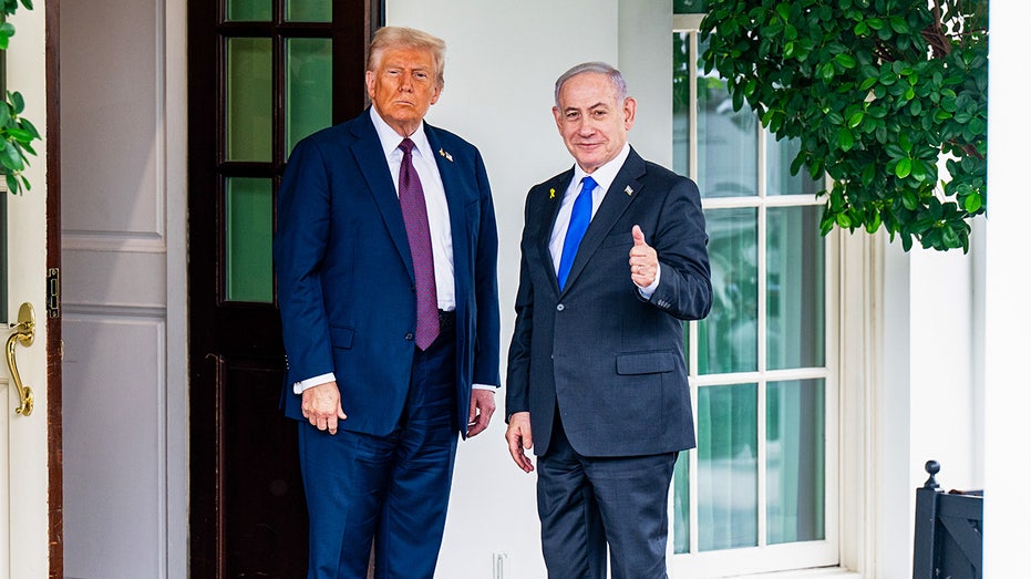 trump-announces-israel-agrees-to-gaza-‘initial-withdrawal-line’-as-‘3,000-year-catastrophe’-nears-end