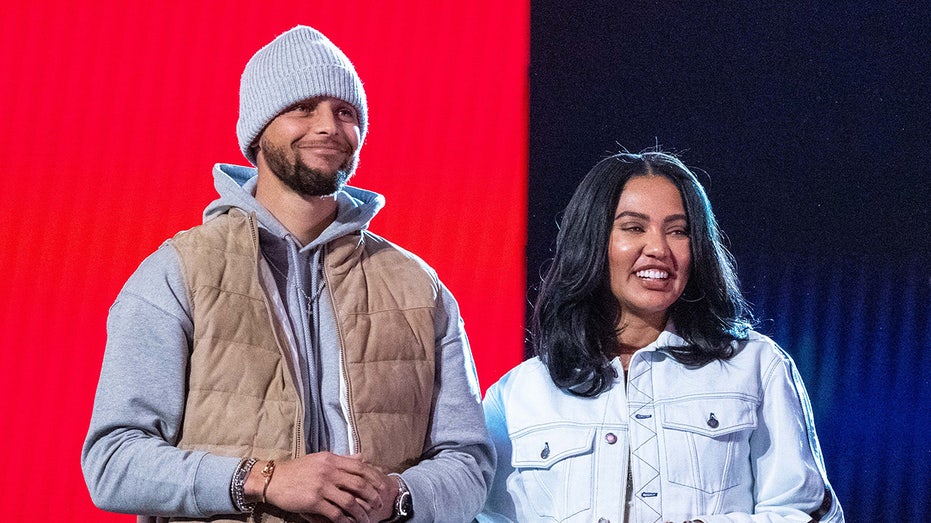 ayesha-curry-makes-admission-about-getting-married,-having-children
