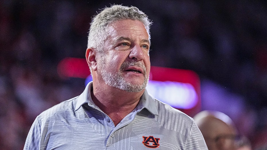 ex-auburn-coach-bruce-pearl-issues-grave-warning-2-years-after-oct-7-terror-attacks