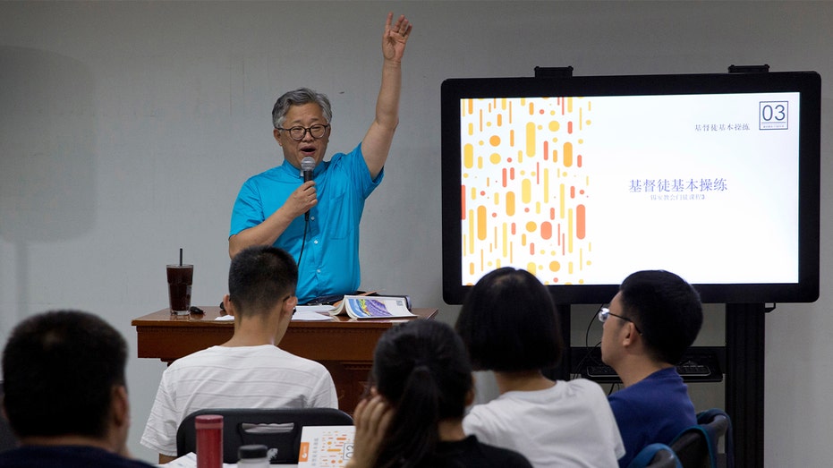 chinese-underground-church-pastor,-father-of-us-citizens,-detained-by-authorities,-family-says