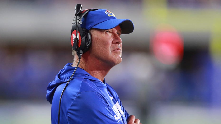 kansas-fined-$25,000-for-coach’s-‘inaccurate-statement’-about-pocket-knife-hitting-staffer-in-texas-tech-game