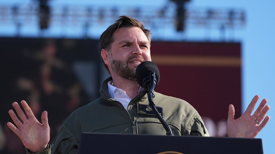 ‘first-to-fight’:-marine-vp-jd-vance-marks-corps’-250th-as-hegseth-says-unity,-not-‘diversity,’-is-strength