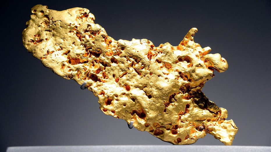 paris-judge-indicts-chinese-woman-for-theft-of-gold-nuggets-from-france’s-museum-of-natural-history