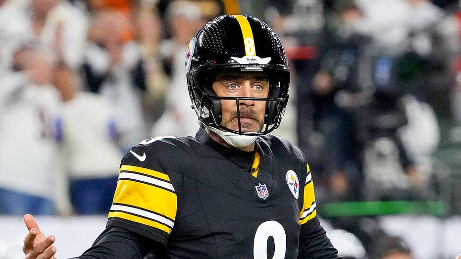 aaron-rodgers-tells-311-pound-steelers-teammate-to-stop-tackling-him-after-touchdowns:-‘i’m-41’