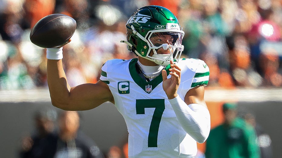 jets-secure-first-win-of-season-with-miraculous-comeback-over-bengals