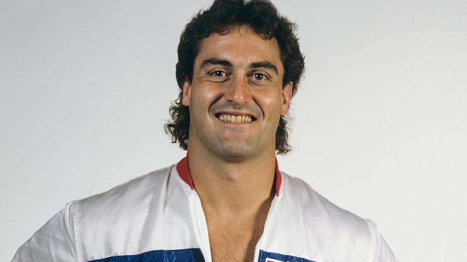 former-wwe-star-mike-rotunda-in-hospice-care,-family-says