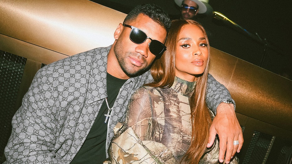 russell-wilson,-giants-teammates-dance-in-celebration-of-embattled-qb’s-wife-ciara’s-milestone-birthday