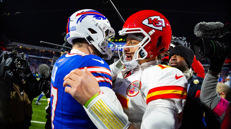 nfl-week-9-schedule:-chiefs-bills-headline-packed-slate