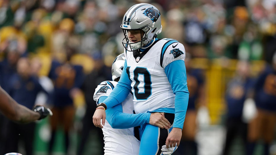 panthers-score-upset-over-packers-with-game-winning-field-goal