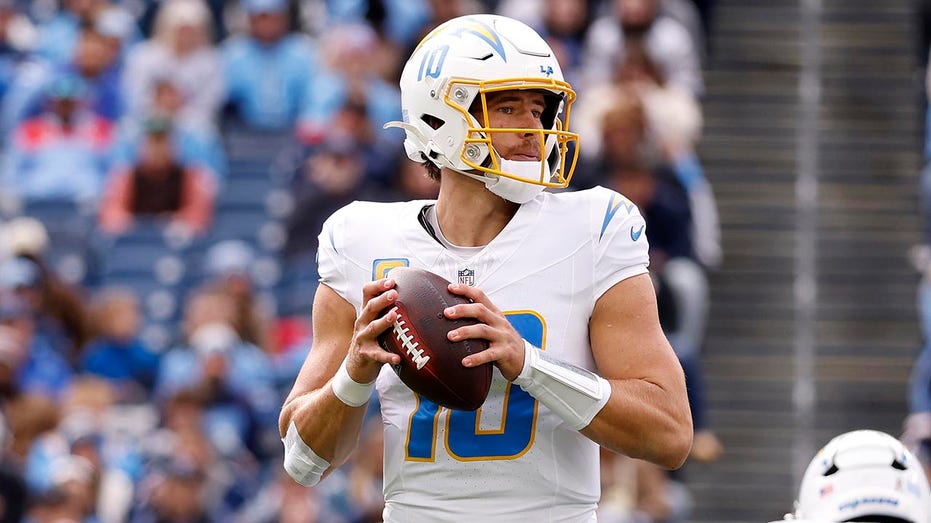 chargers’-ladd-mcconkey-wants-mvp-conversation-for-justin-herbert:-‘don’t-know-what-else-he-needs-to-do’