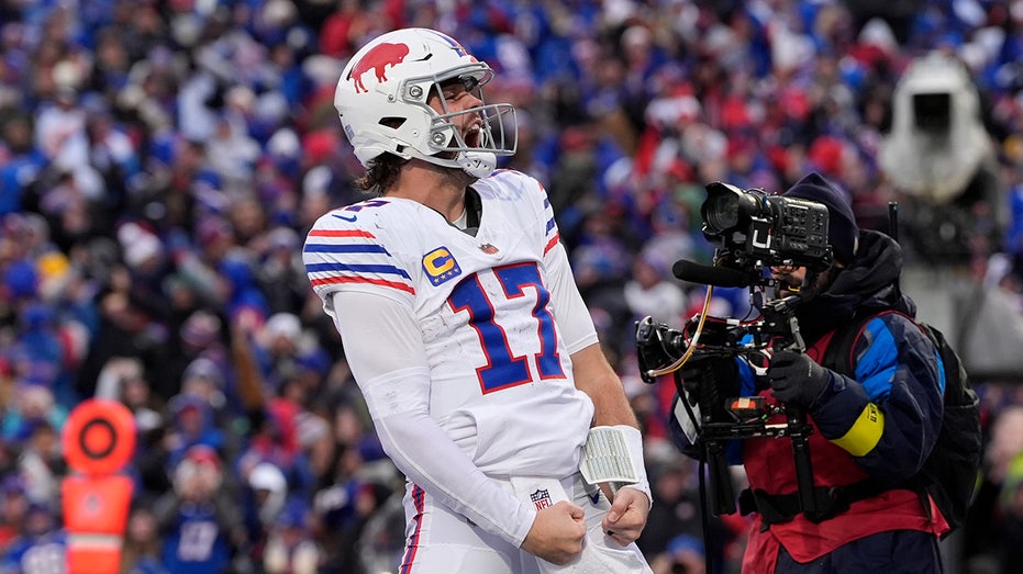 nfl-week-11-scores:-josh-allen’s-dominance-lifts-bills-to-win,-multiple-games-finish-tight