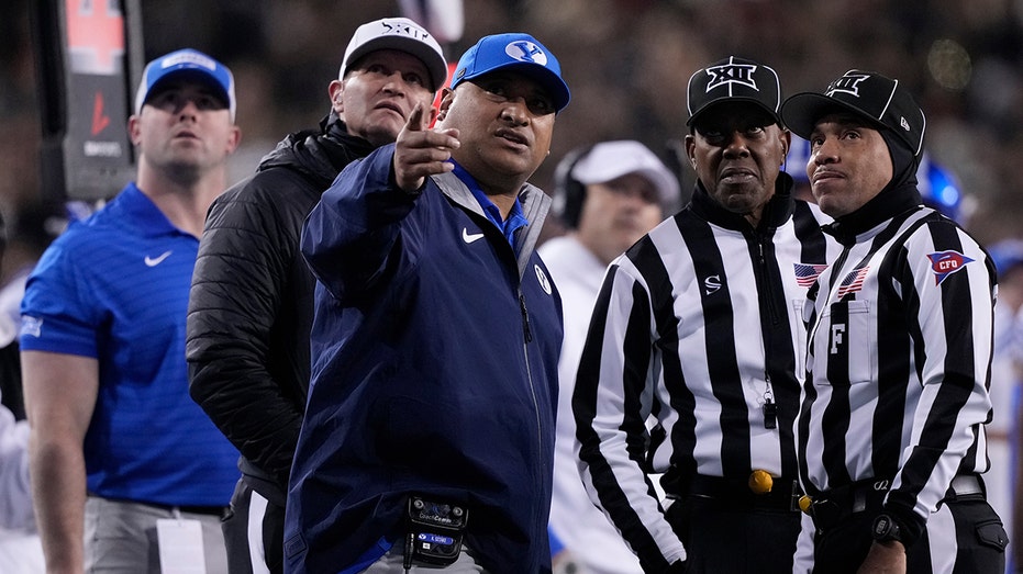cincinnati-football-fans-hurl-derogatory-chants-toward-byu-players,-ad-apologizes