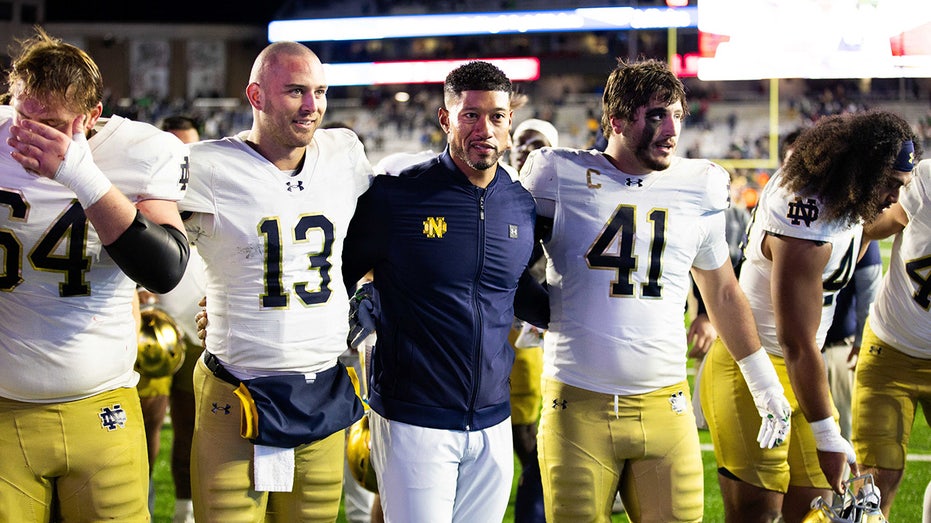 notre-dame-opts-out-of-bowl-game-after-being-left-out-of-college-football-playoff