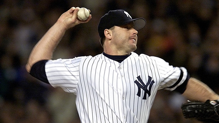 trump-goes-to-bat-for-roger-clemens’-hall-of-fame-candidacy-ahead-of-committee-vote