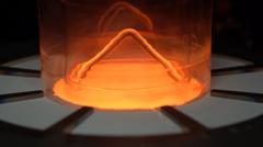 ‘it’s-amazing’-–-the-wonder-material-very-few-can-make