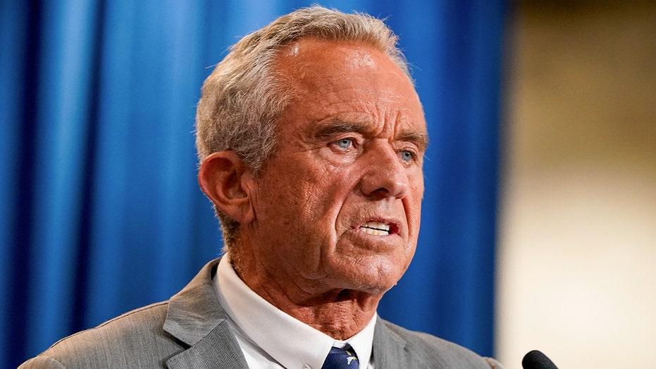 nearly-20-states-sue-hhs-over-declaration-to-restrict-gender-transition-treatment-for-minors