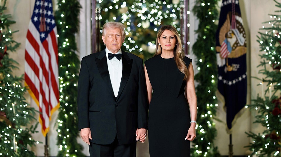 inside-the-white-house-christmas-card-tradition-–-from-coolidge-to-trump