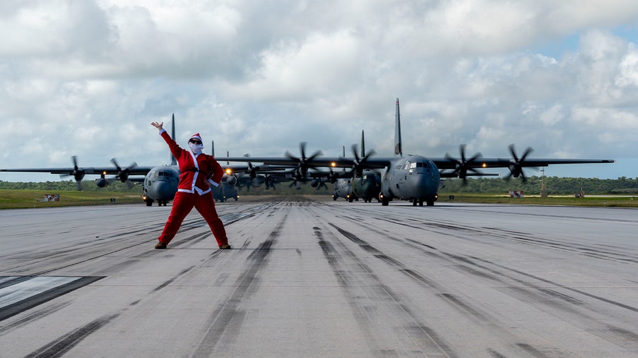 how-us-troops-celebrate-christmas-abroad