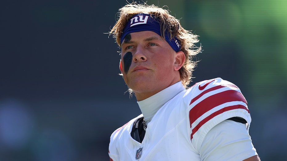 jaxson-dart’s-father-comes-to-son’s-defense-after-analyst-questions-giants-rookie’s-future-with-team