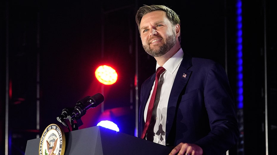 jd-vance-skips-trump’s-venezuela-spotlight,-but-aide-says-he-was-‘deeply-involved’-behind-the-scenes