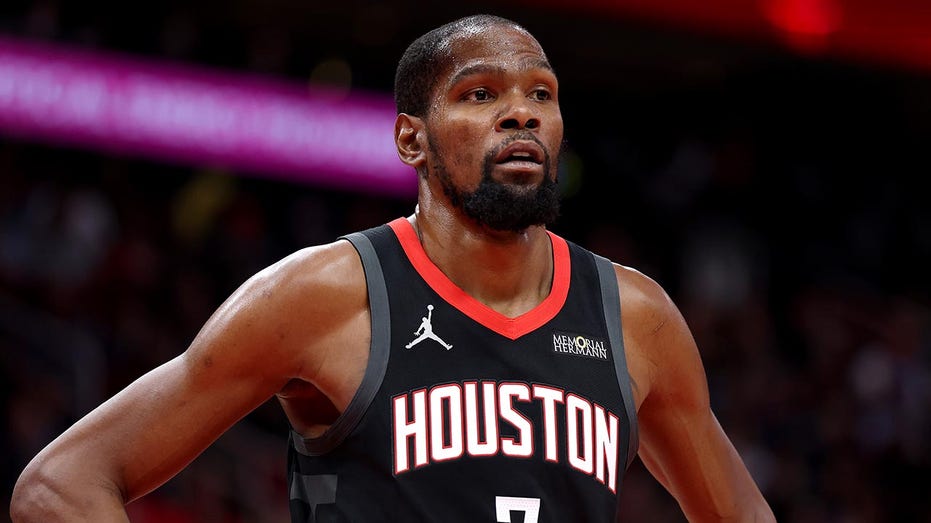 rockets’-kevin-durant-unleashes-expletive-filled-tirade-at-heckling-fan-in-hot-mic-moment