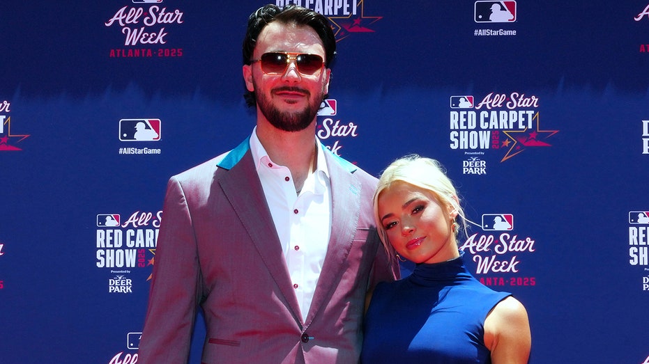 livvy-dunne-faces-boyfriend-paul-skenes-in-‘ultimate-test-of-trust’-during-bullpen-session