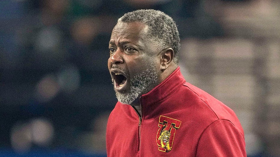 tuskegee-university-basketball-coach-handcuffed-on-court-during-post-game-incident-at-morehouse-college