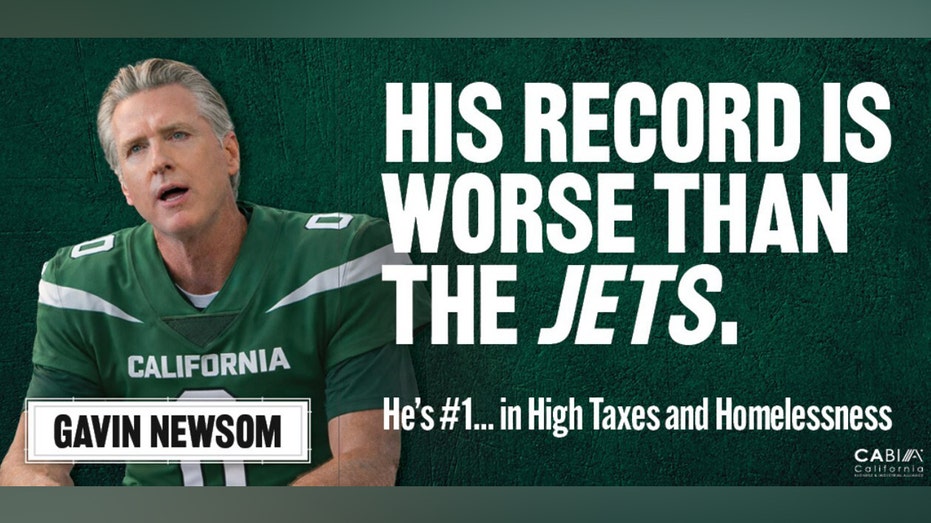 california-business-group-unveils-times-square-billboard-comparing-newsom-to-ny-jets-during-super-bowl-week