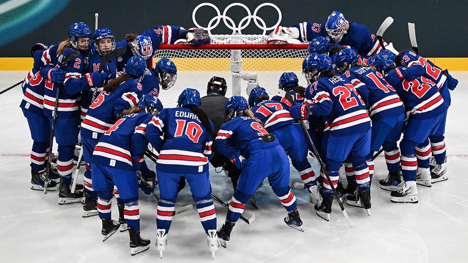 team-usa-women’s-hockey-powers-past-finland-at-milan-cortina-games,-ties-olympic-record