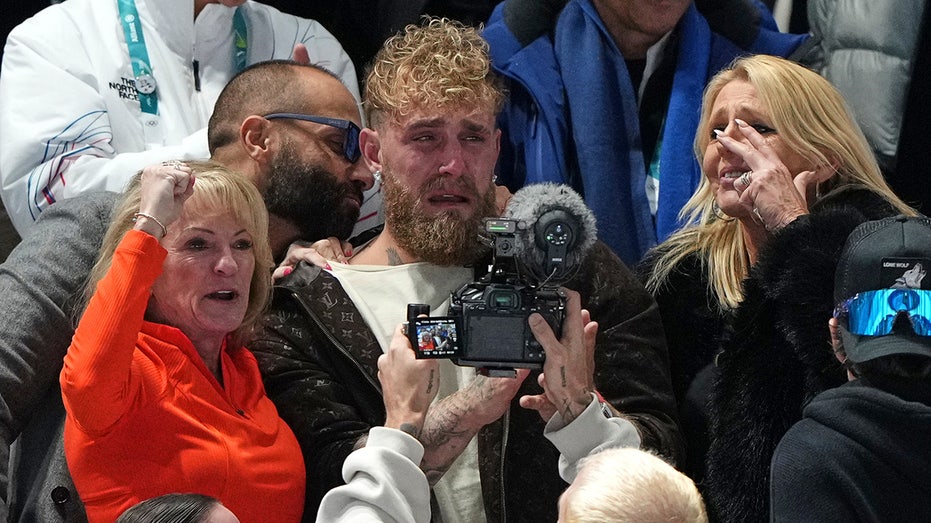 jake-paul-breaks-down-in-tears-as-fiancee-jutta-leerdam-shatters-olympic-speedskating-record