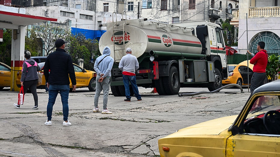 trump-administration-pressed-to-close-cuba-embargo-loophole-with-oil-set-to-run-out-within-days