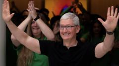 ftc-warns-apple-over-alleged-lack-of-conservative-news
