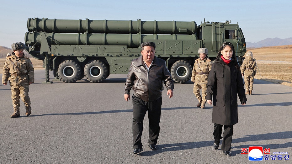 north-korean-leader-kim-jong-un’s-daughter-seen-as-future-successor:-spy-agency