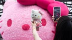 hello-kitty-designer-steps-down-after-46-years
