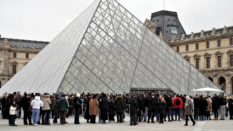 louvre-museum-director-resigns-following-$102m-theft-of-crown-jewels