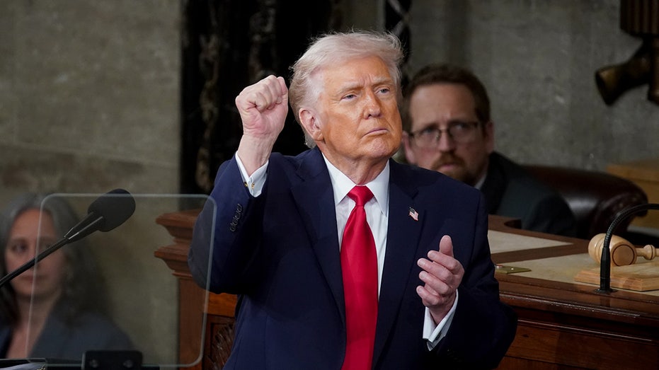 trump-hails-‘turnaround-for-the-ages’-in-record-long-sotu-packed-with-wins-and-warnings