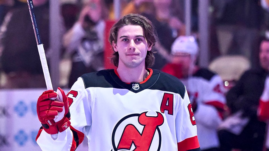 team-usa-star-jack-hughes-gets-another-standing-ovation-from-penguins-fans-after-return-from-olympics