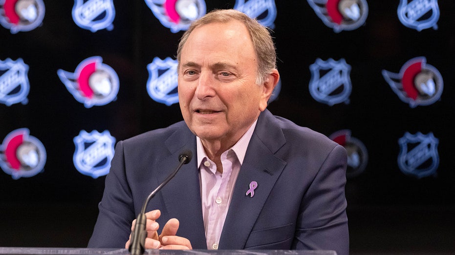 nhl-commissioner-gary-bettman-defends-usa-men’s-team-for-‘unfair’-portrayal-of-women’s-squad