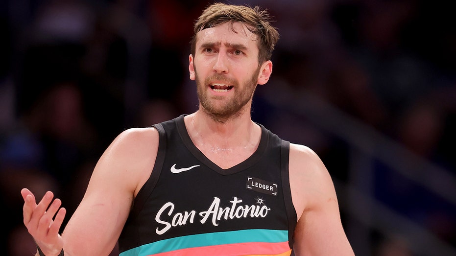 sportscaster-rips-nba-player-over-blog-post-opposing-team’s-strip-club-promotion