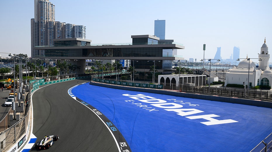 formula-1-drops-bahrain,-saudi-arabia-races-amid-escalating-iran-war-tensions:-reports