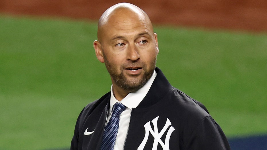 yankees-legend-derek-jeter-criticizes-participation-trophies:-‘you-got-to-win’
