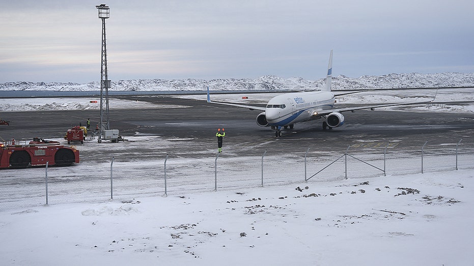 denmark-secretly-prepared-to-blow-up-greenland’s-runways-to-stop-us-aircraft:-report