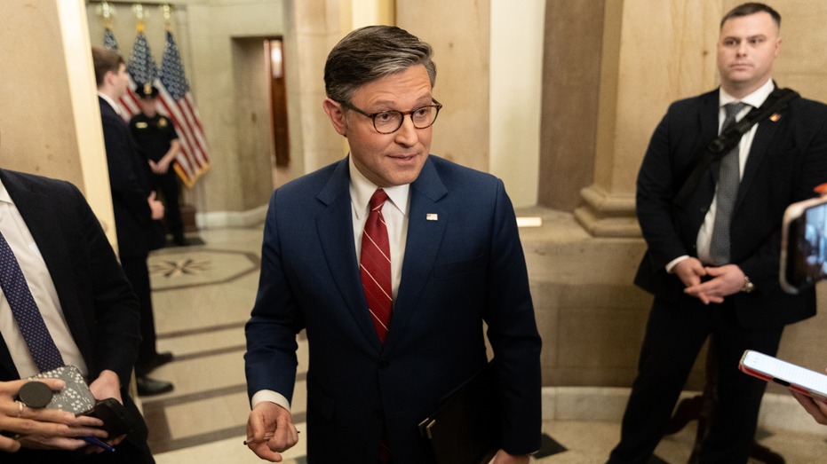 conservative-fisa-revolt-poses-fresh-test-for-speaker-johnson