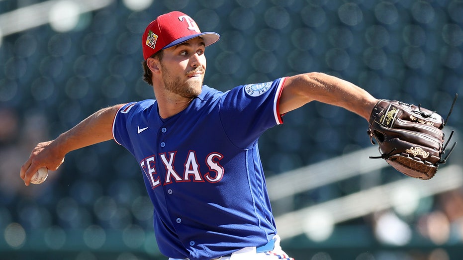 rangers-pitcher-learns-he-made-opening-day-roster-during-game