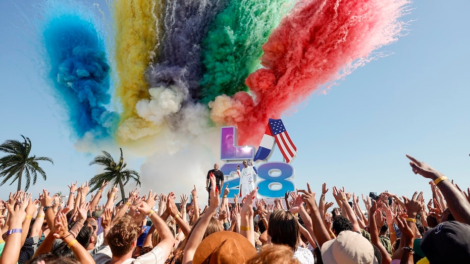 olympians-react-to-the-ioc’s-policy-change-to-protect-women’s-sports