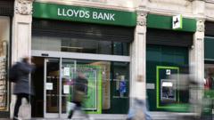 lloyds-bank-reveals-it-glitch-affected-almost-half-a-million-customers