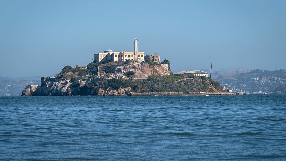 alcatraz-could-reopen-as-a-‘state-of-the-art-secure-prison’-under-trump’s-$152m-budget-request