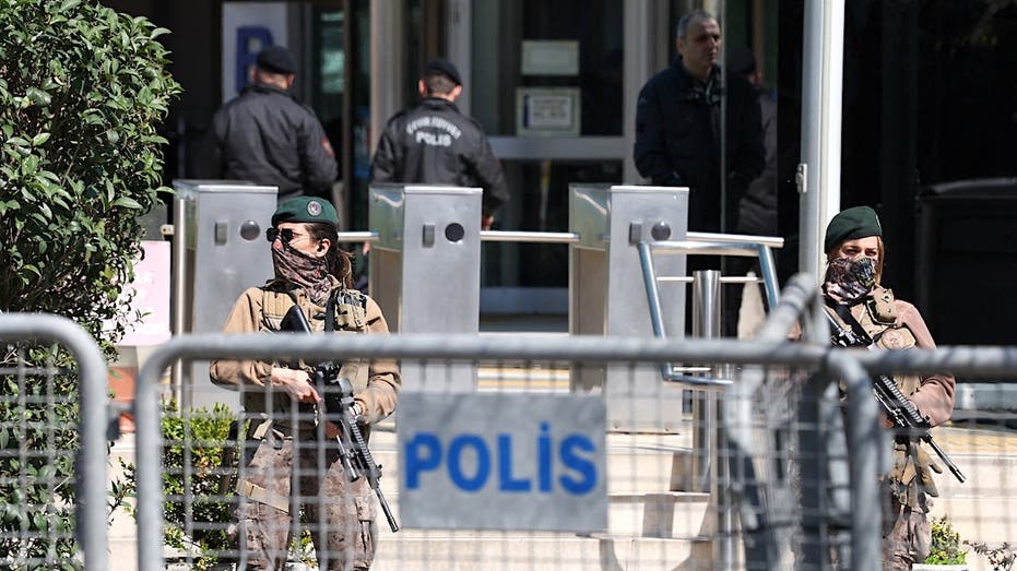 3-gunmen-open-fire-outside-israeli-consulate-in-istanbul,-dubbed-‘terrorists’-by-turkish-official